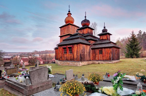 Греко-католическая деревянная церковь, Доброслава, Словакия — стоковое фото