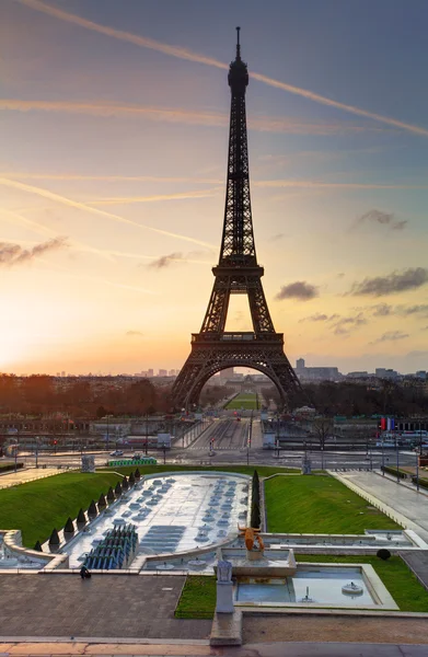 Eiffelova věž, Paříž. — Stock fotografie
