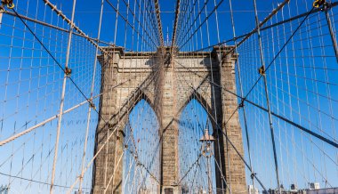 New York 'taki Brooklyn Köprüsü' nü kapatın.