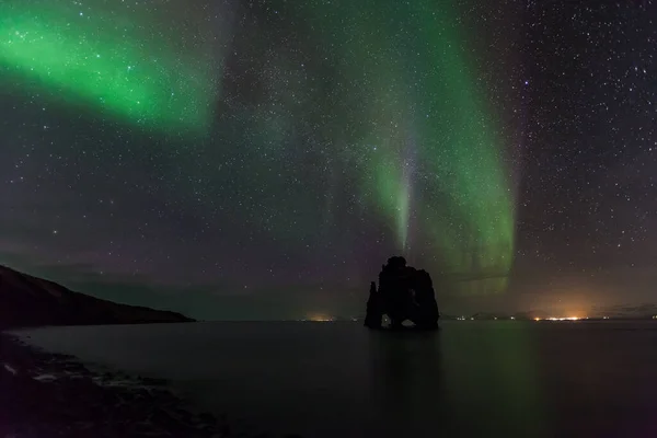 Piękne Północne Światło Hvitserkur Islandia — Zdjęcie stockowe