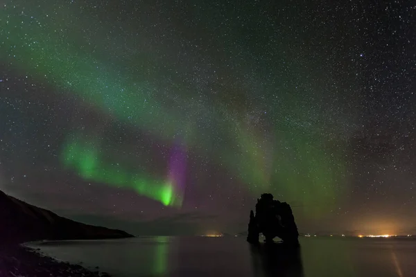 Beautiful Northern Light Hvitserkur Iceland — Stock Photo, Image