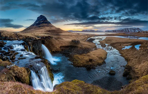 Island Landskap Soluppgång Vid Kirkjufell — Stockfoto