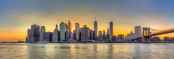 New York City Downtown Skyline Brooklyn Bridge Sunset — Foto de Stock