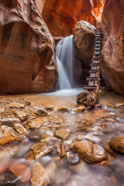 Trilha Canyon Kanarra Creek Slot Parque Nacional Zion — Fotografia de Stock