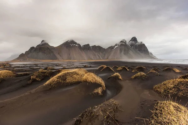 Vesturhorn Montagna Dune Sabbia Nera Islanda — Foto Stock