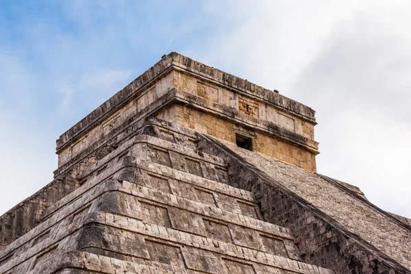 Zbliżenie Chichen Itza Piramida Majów Jukatan Meksyk — Zdjęcie stockowe