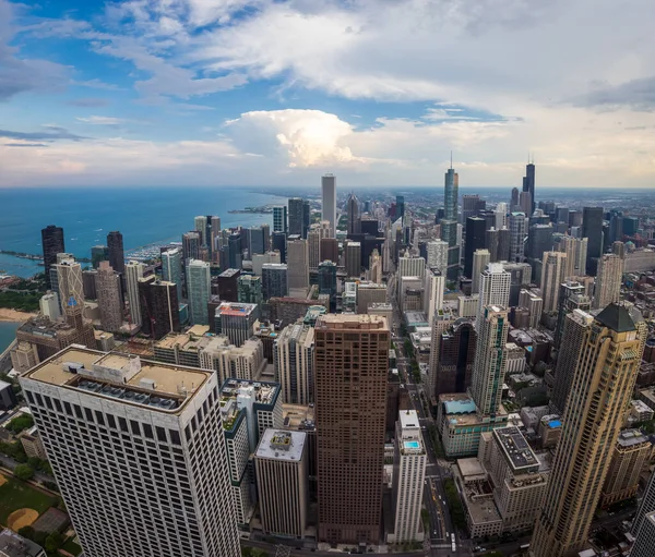 Chicago Şehir Merkezi Güzel Bulutlu Gökyüzü — Stok fotoğraf