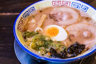 Kurume, Fukuoka 'daki enfes mukashi chashu ramen.