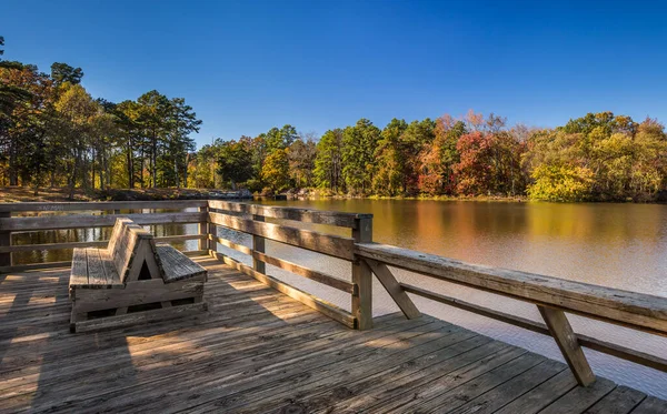 Arkansas sonbahar manzarası, Petit Jean eyalet parkı.