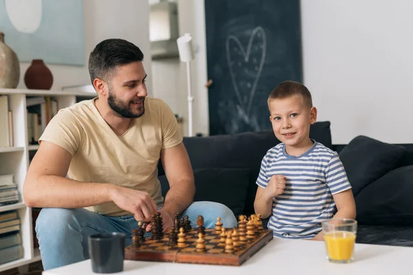 Father Son Playing Chess Home — Stock Photo, Image