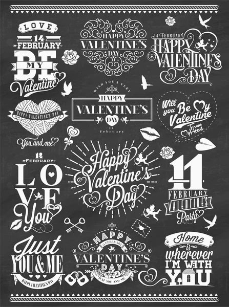 Happy Valentine's Day set Hand belettering - typografische achtergrond op schoolbord met ornamenten, harten, lint en pijl — Stockfoto