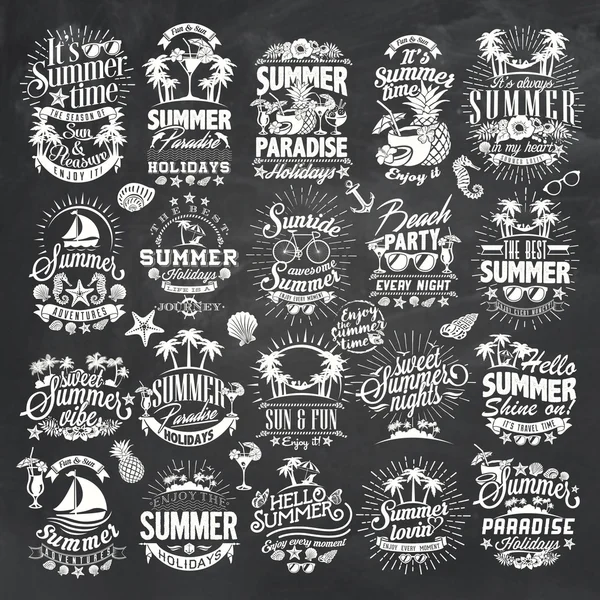 Diseños caligráficos de verano en pizarra — Vector de stock