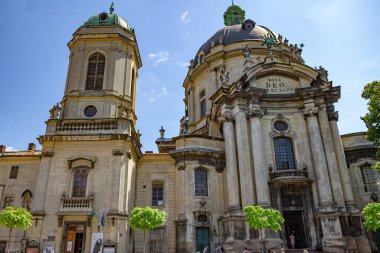 Lviv 'deki antik katedral