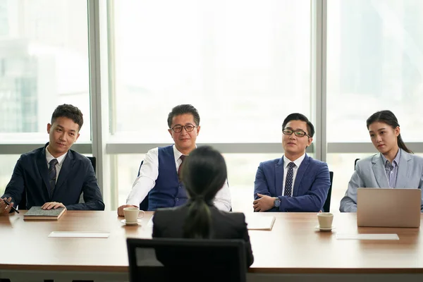 Young Asian Businesswoman Being Interviewed Group Corporate Executives — Stock Photo, Image