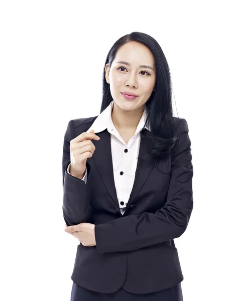 Студийный портрет азиатской предпринимательницы — стоковое фото