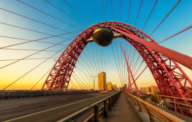 Moskova'da günbatımı Köprüsü