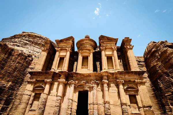 Monasterio Ad-Deir, antigua ciudad nabatea Petra —  Fotos de Stock