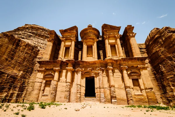 Monasterio Ad-Deir, antigua ciudad nabatea Petra —  Fotos de Stock