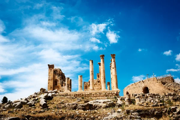Colums de la antigua ciudad romana de Gerasa — Foto de Stock