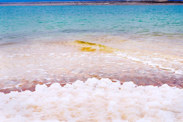 Zoutkristallen op de dode zee — Stockfoto