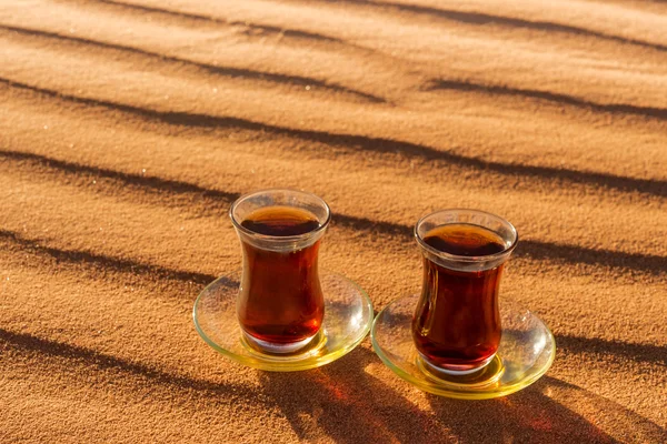 Té árabe en el desierto — Foto de Stock