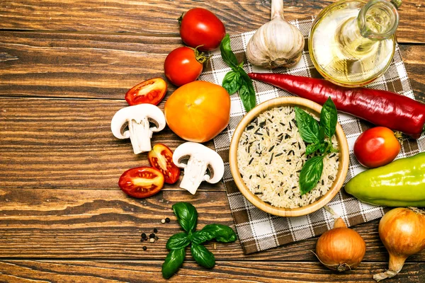 Rijst en groenten voor lekker koken — Stockfoto
