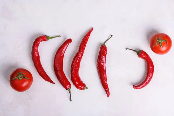 Red Hot Chili Peppers Tomatoes White Wood Table Top View — Stock Photo, Image