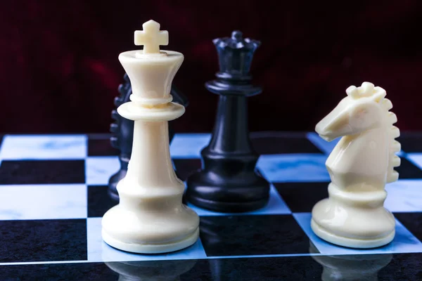 Chess on the chessboard — Stock Photo, Image