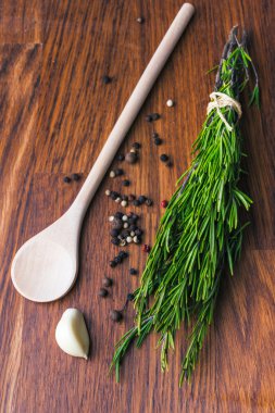 Biberiye dalı rustik masa