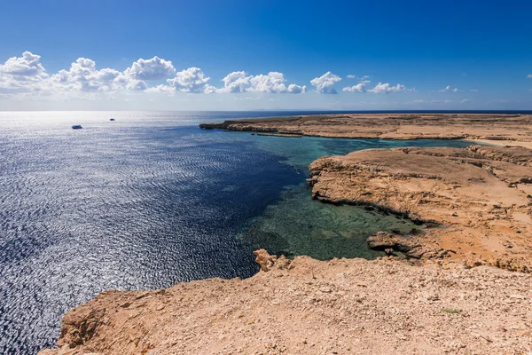 Coastline in   National park Ras Mohammed in Sinai, Egypt. — Stock Photo, Image