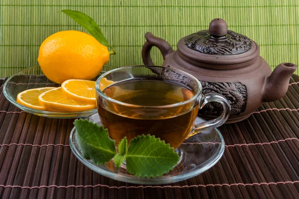 Grönt te med citron — Stockfoto