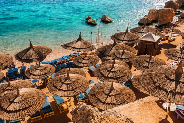 Panorama della spiaggia in hotel di lusso, Sharm el Sheikh — Foto Stock