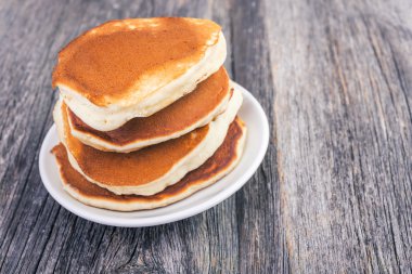 Ev yapımı krep yığını