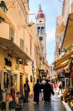 Aziz Spyridon Kilisesi: Korfu, Yunanistan içinde yer alan bir Yunan Ortodoks Kilisesi olduğunu.