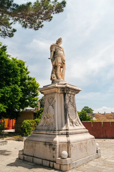 Památník Feldmarschall Schulenburg vybudovali v roce 1718, nedaleko staré pevnosti, Kerkyra — Stock fotografie