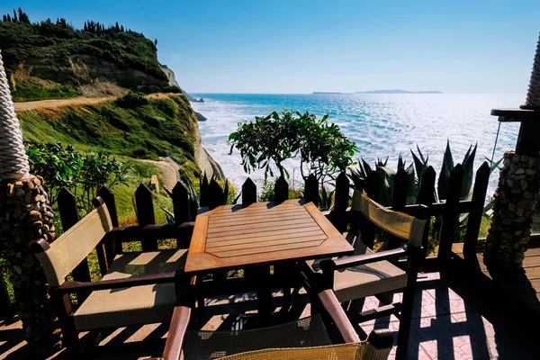 Cafe on Logas Sunset beach, Perulades, Corfu island — Stock Photo, Image