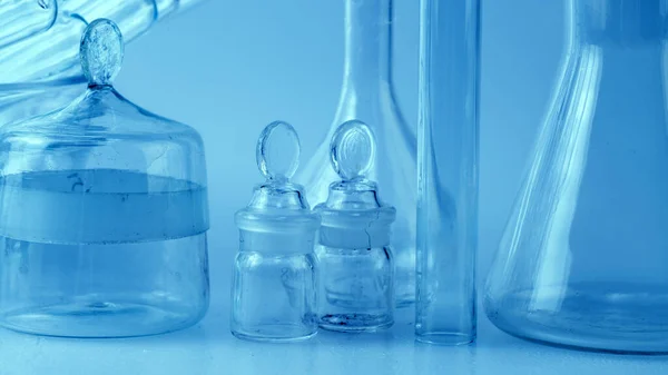 Photo Empty Flasks Laboratory Analysis Equipment Chemical Laboratory Glassware Test — Stock Photo, Image