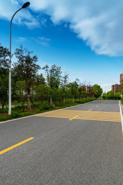 Çin 'deki boş şehir yolu ve binalar