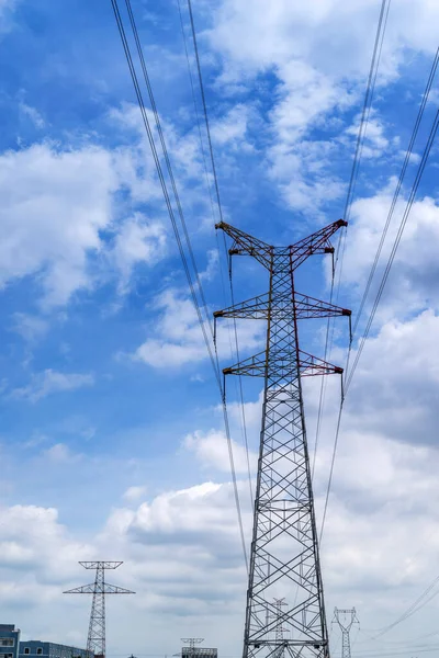 Alta Tensão Post High Voltage Torre Céu Fundo — Fotografia de Stock