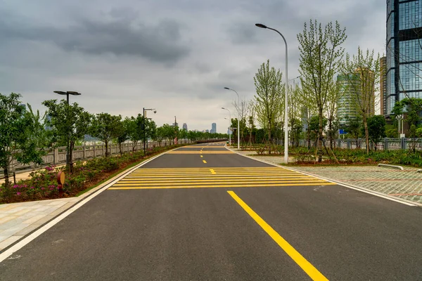 Çin Deki Boş Şehir Yolu Binalar — Stok fotoğraf