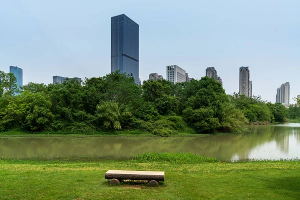 Lakeside Modern Office Building China — Stock Photo, Image