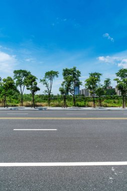 Çin 'deki boş şehir yolu ve binalar