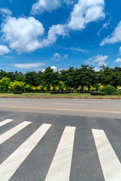 Çin Deki Boş Şehir Yolu Binalar — Stok fotoğraf