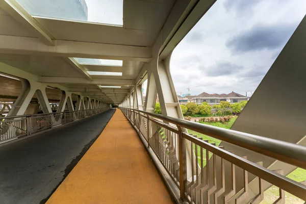 Brücke Fußgänger Und Nicht Motorisierte Fahrspuren — Stockfoto