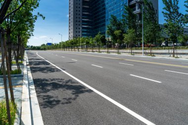 Çin 'deki boş şehir yolu ve binalar