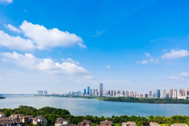 Çin 'deki Lakeside modern ofis binası