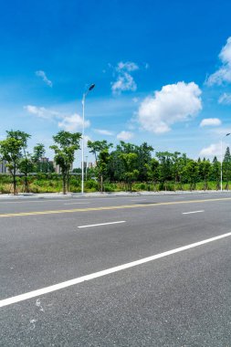 Çin 'deki boş şehir yolu ve binalar