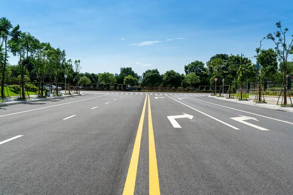 Çin Deki Boş Şehir Yolu Binalar — Stok fotoğraf