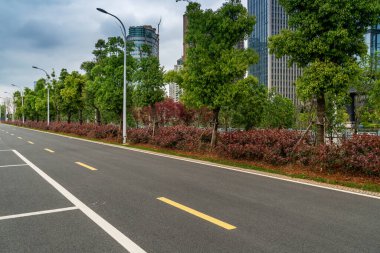 Çin 'deki boş şehir yolu ve binalar
