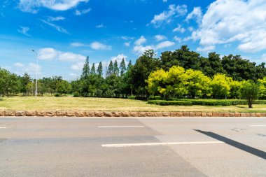 Çin 'deki boş şehir yolu ve binalar